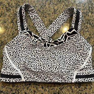 Lululemon bra